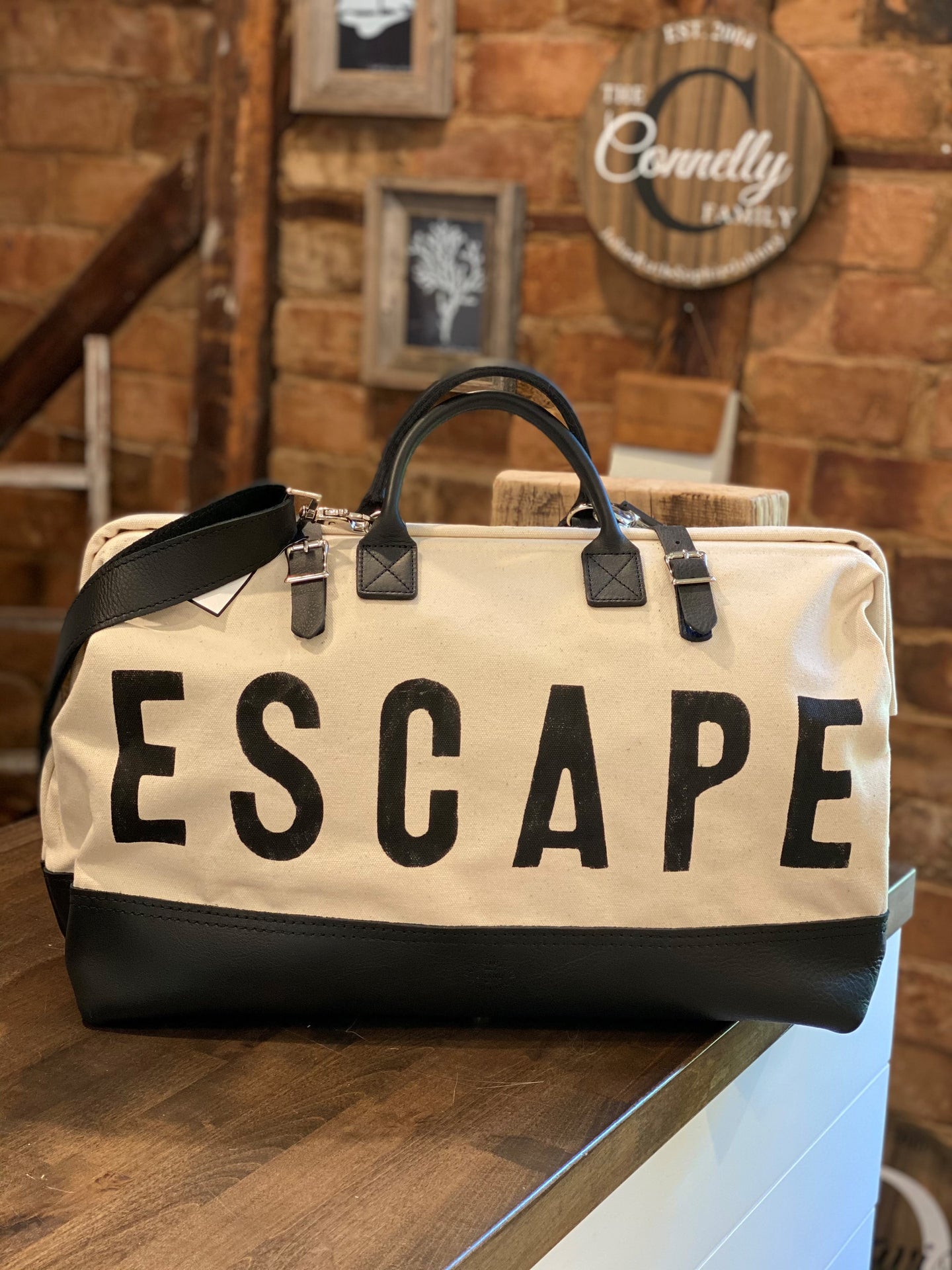 The ESCAPE Traveler Bag